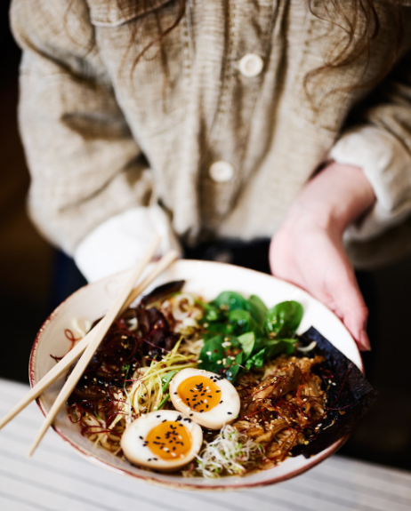 Beyond the Plate: Crafting Memorable Dining Experiences Through Food Pairing Mastery